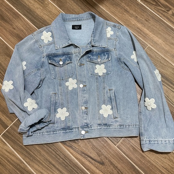 VICI Gracie Embellished Floral Pearl
Pocketed Denim Jacket - Small - Picture 5 of 8